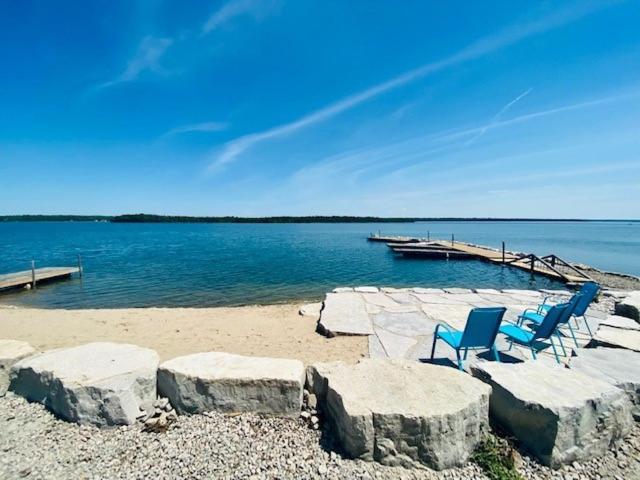 Stokes Bay Tamarac Island Motel المظهر الخارجي الصورة
