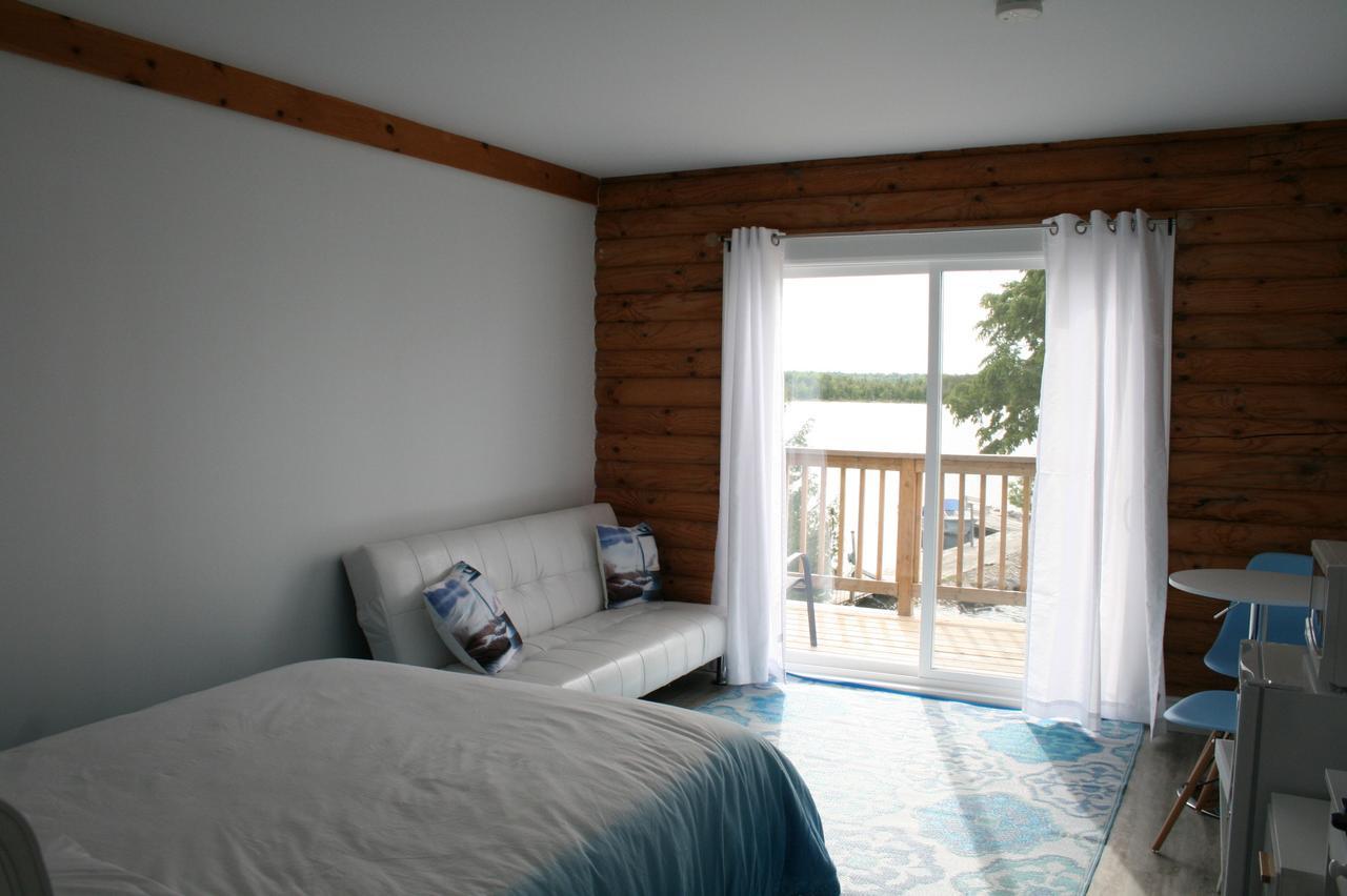 Stokes Bay Tamarac Island Motel المظهر الخارجي الصورة